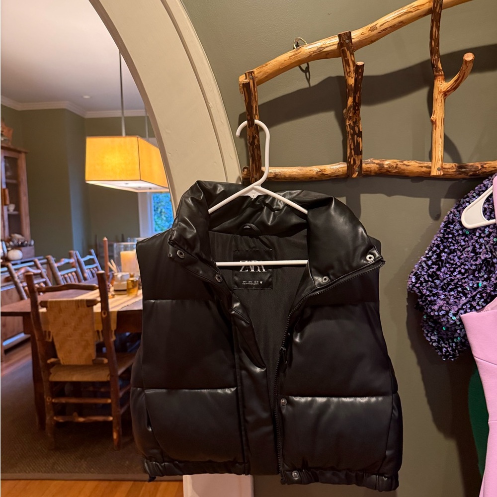 Zara Black Puffer Vest